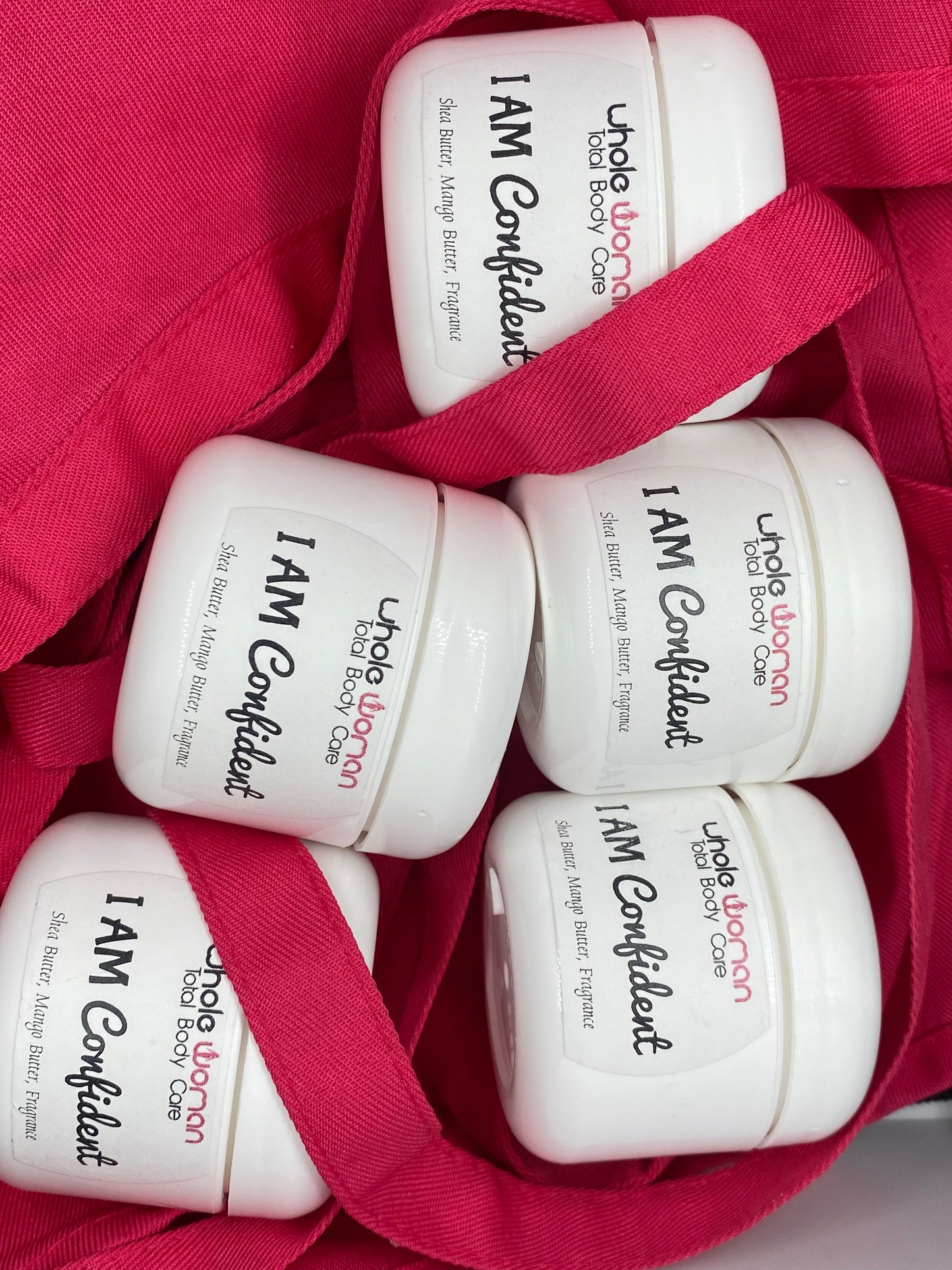 I AM CONFIDENT- A sweet piña colada scent with sparkling notes of coconut, orange, melon, and rounded out with an almond vanilla base.