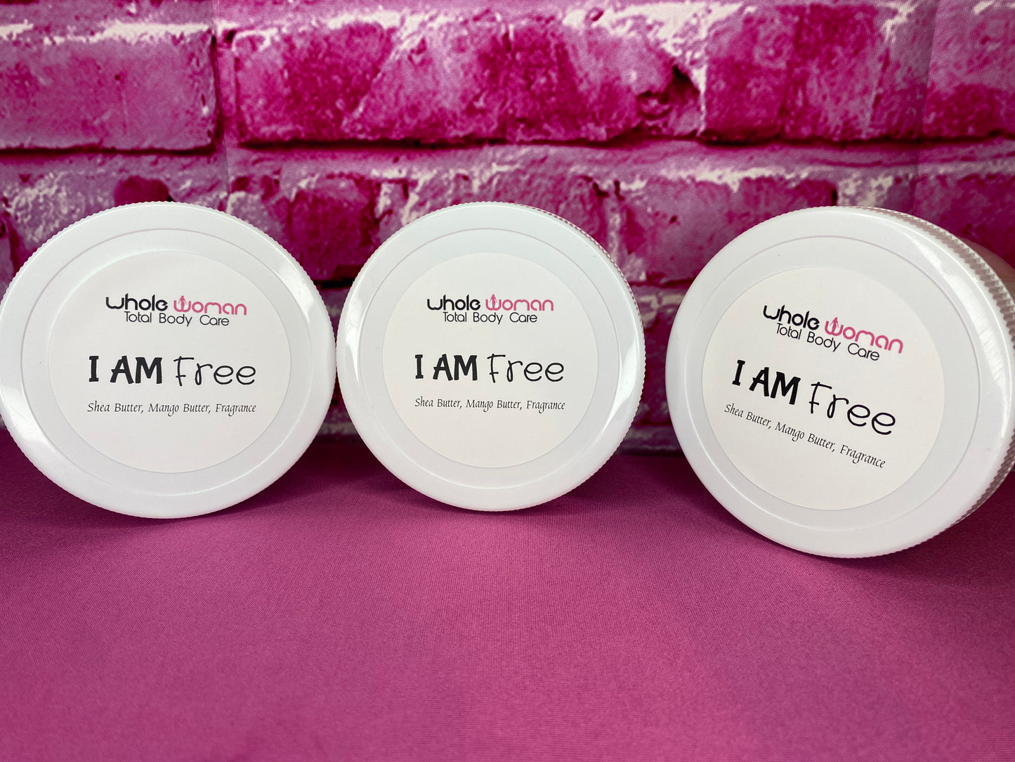 I am Free is whipped body butter with a charming blend of sweet, creamy coconut and fresh lemongrass.